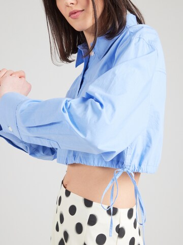 Monki Blouse in Blauw