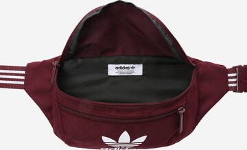 ADIDAS ORIGINALS Gürteltasche 'Adicolor Classic Waist' in Rot