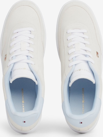 Baskets basses 'Heritage' TOMMY HILFIGER en blanc