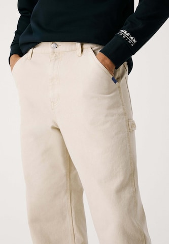 Loosefit Pantaloni 'Carpenter' di Red Bull Racing x Pepe Jeans in beige