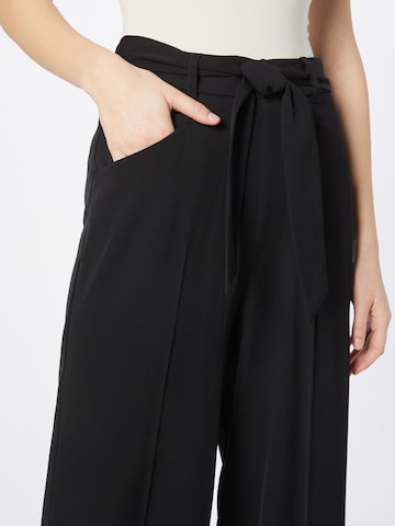 COMMA Wide leg Pantalon in Zwart