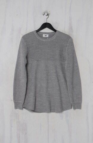 H&M Sweater & Cardigan in XS in Grey: front