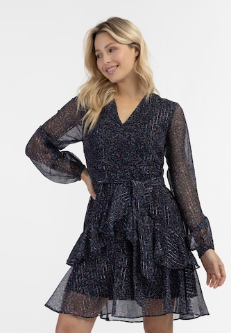 Rochie de la DreiMaster Vintage pe negru: față