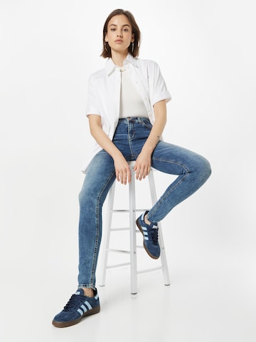 Coupe slim Jean 'Amy' LTB en bleu