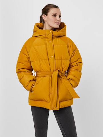 VERO MODA Between-Season Jacket 'Milla' in Yellow: front