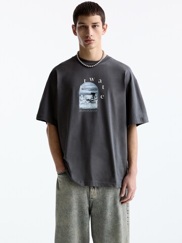 T-Shirt Pull&Bear en gris : devant