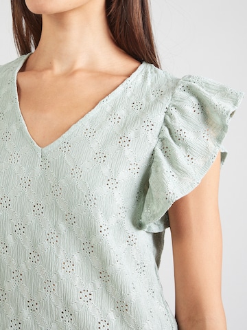 Hailys Shirt 'Gr44eta' in Green