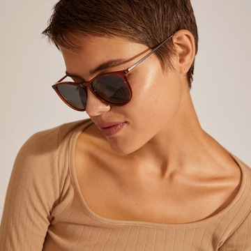 Pilgrim Sunglasses 'VANILLE' in Brown