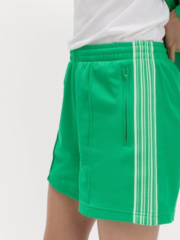 Marks & Spencer Regular Trousers in Green