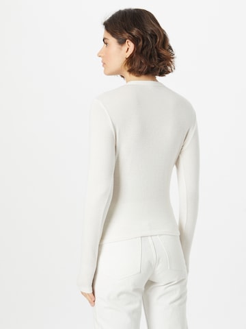 Abercrombie & Fitch Sweter w kolorze biały