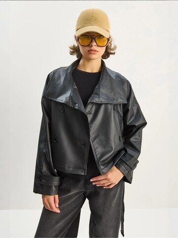 Giacca di mezza stagione di Bianco Lucci in nero