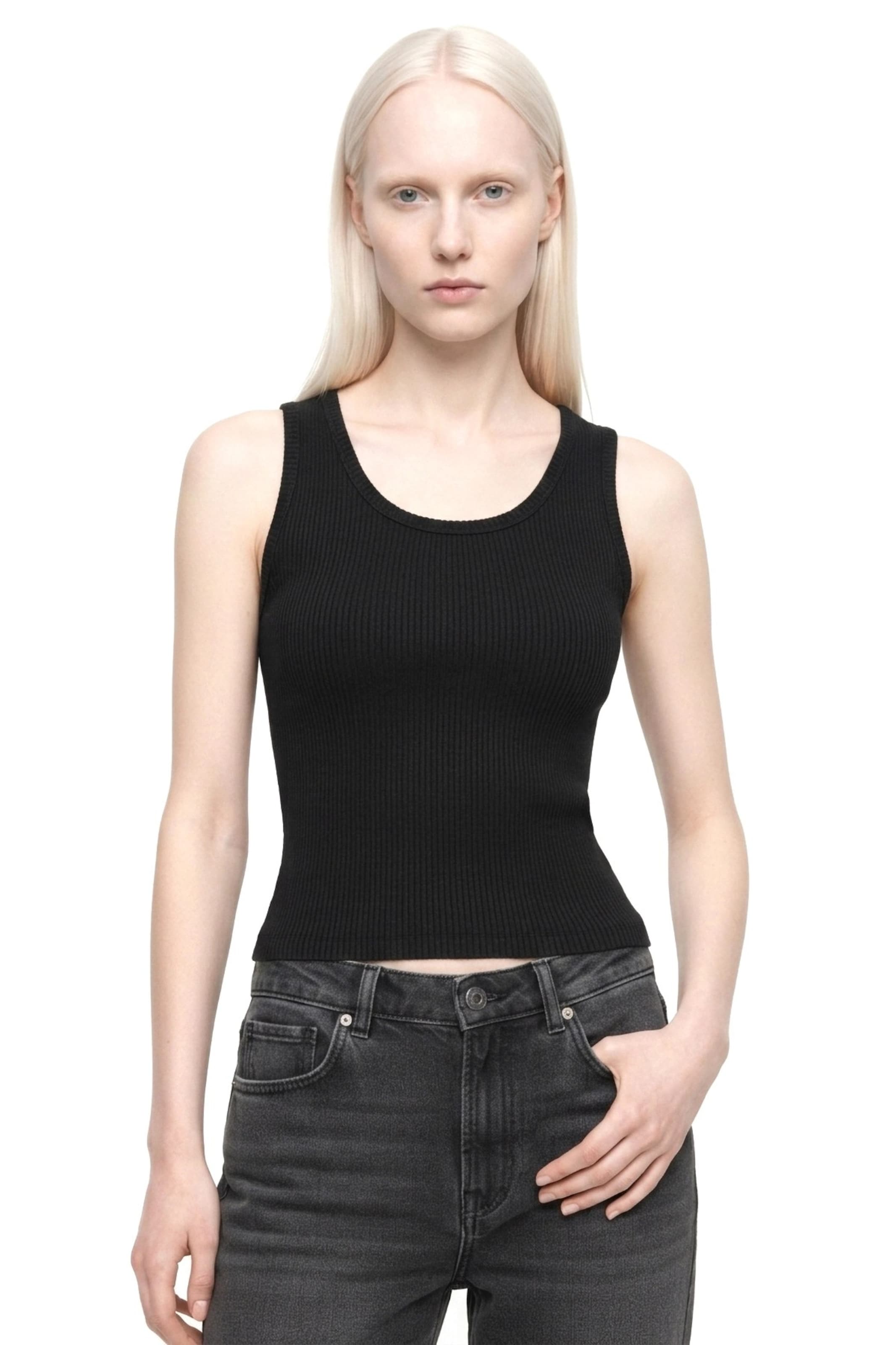 No Matter What Top in Schwarz: Vorderseite