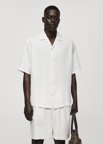 MANGO MAN Regular fit Button Up Shirt 'Atrani' in White: front