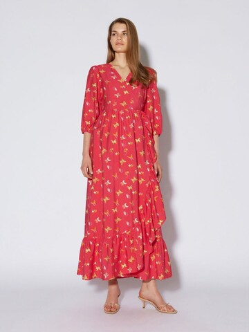 Robe SOMETHINGNEW en rouge : devant