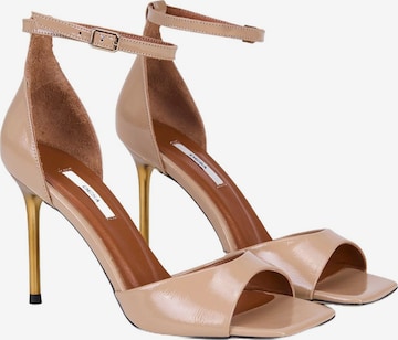 Desa - Sandalias con hebilla 'DESA Damen-Abendsandalen aus Lackleder mit einem Riemen' en beige: frente