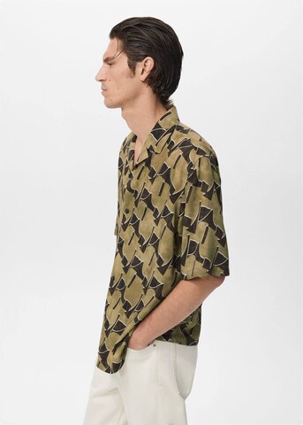 MANGO MAN Regular fit Button Up Shirt 'David' in Green