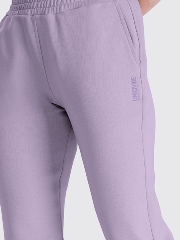 UNIQVIBE Regular Sporthose in Schwarz