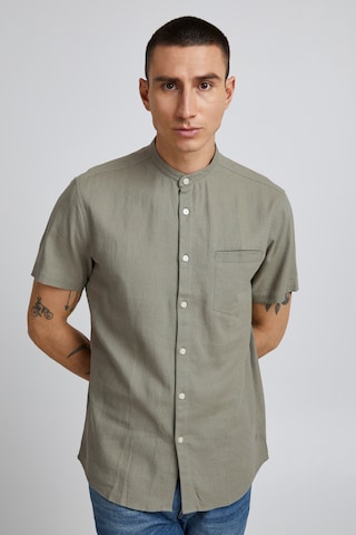 11 Project Regular fit Button Up Shirt in Beige: front