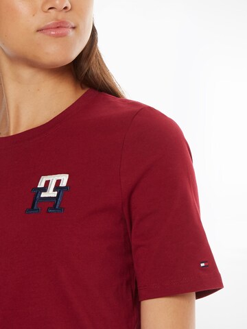 TOMMY HILFIGER T-shirt i röd