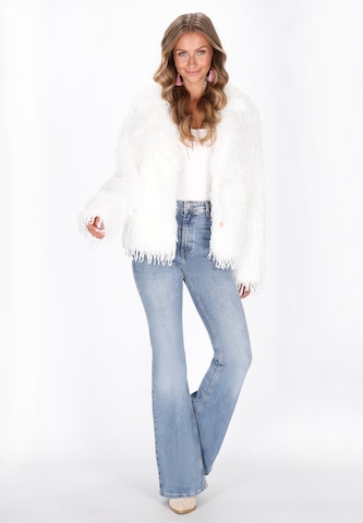 IZIA Tussenjas 'Fashion Look' in Wit