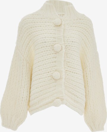 ebeeza Knit Cardigan in White: front