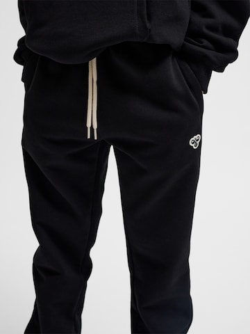 Hummel Loosefit Hose in Schwarz