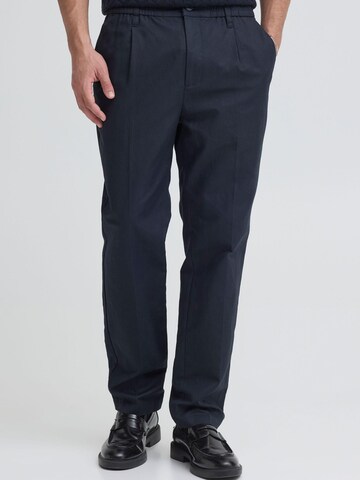 Regular Pantalon chino ' CFMarc ' Casual Friday en bleu : devant