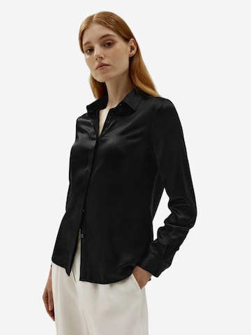 Lilysilk - Blusa en negro: frente