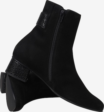HASSIA Ankle Boots in Black