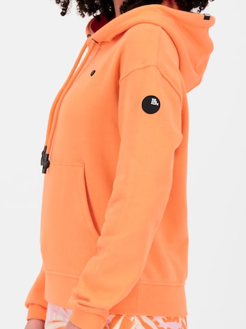 Alife and Kickin Sweatshirt 'TwigAK' in Orange