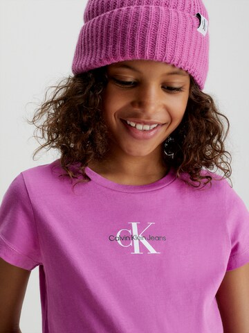 Calvin Klein Jeans T-Shirt in Pink