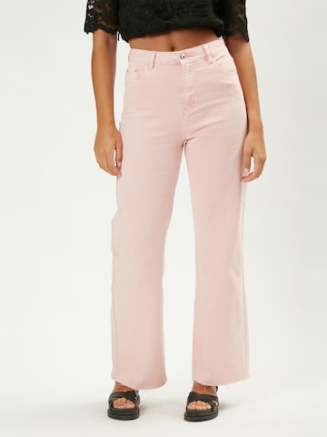 Influencer Wide leg Jeans in Pink: front