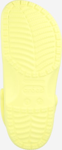 Crocs Clogger i gul