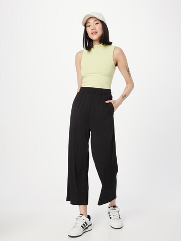 Urban Classics Loose fit Trousers in Black