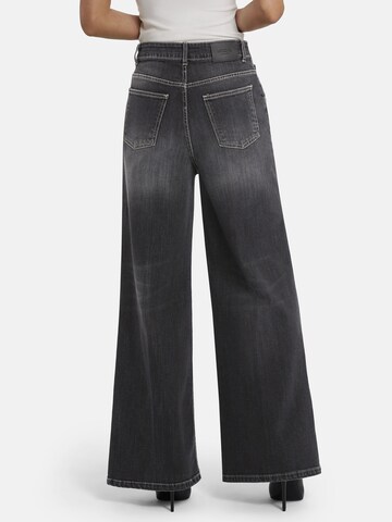 Regular Jean Nicowa en noir