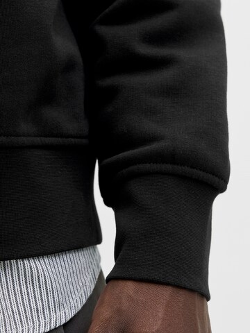 Jack & Jones Plus - Sudadera 'JJESoho' en negro