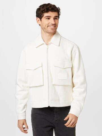 Calvin Klein Jeans Prechodná bunda - biela: predná strana