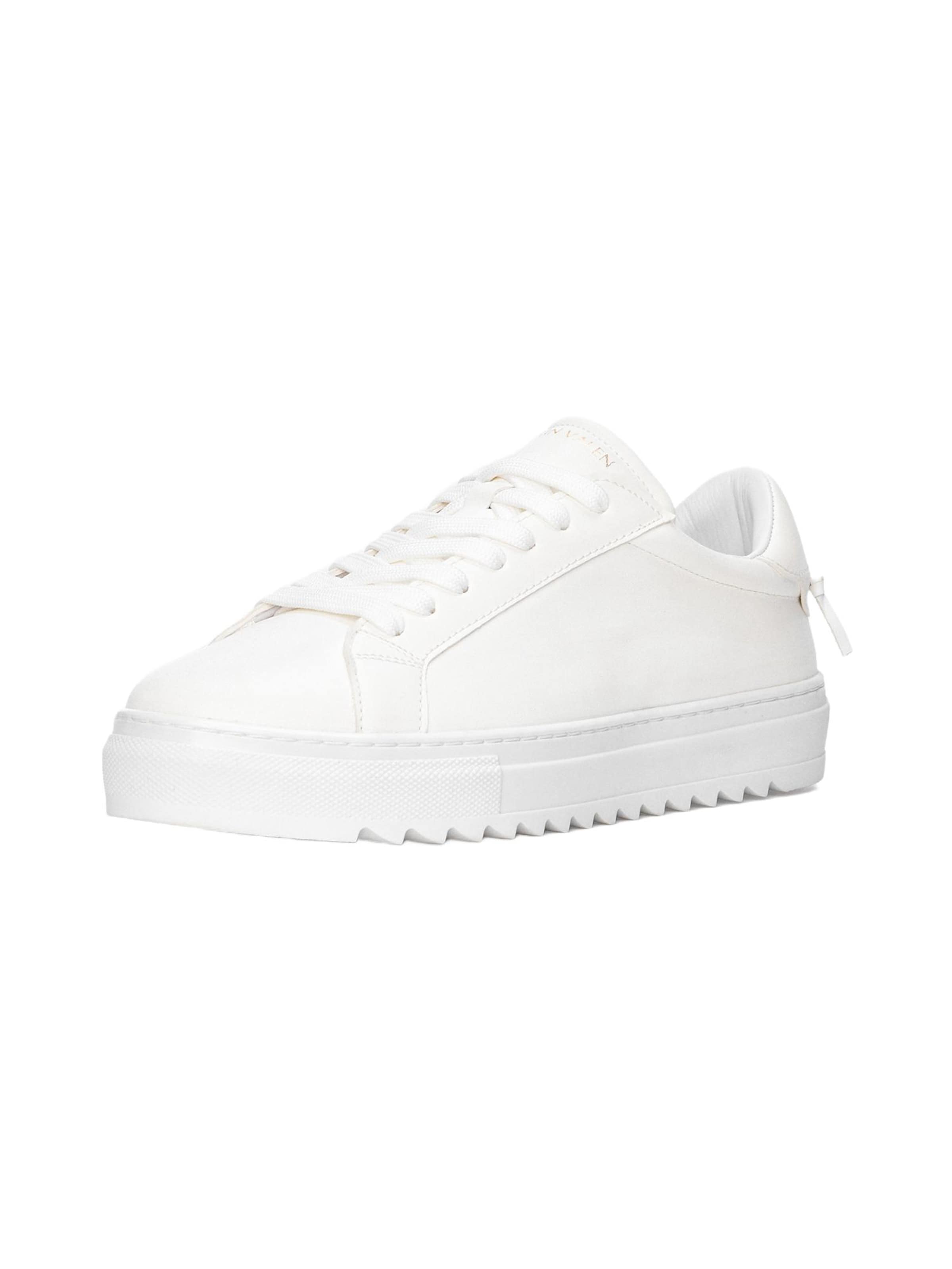 MARTIN VALEN Platform trainers in White: front