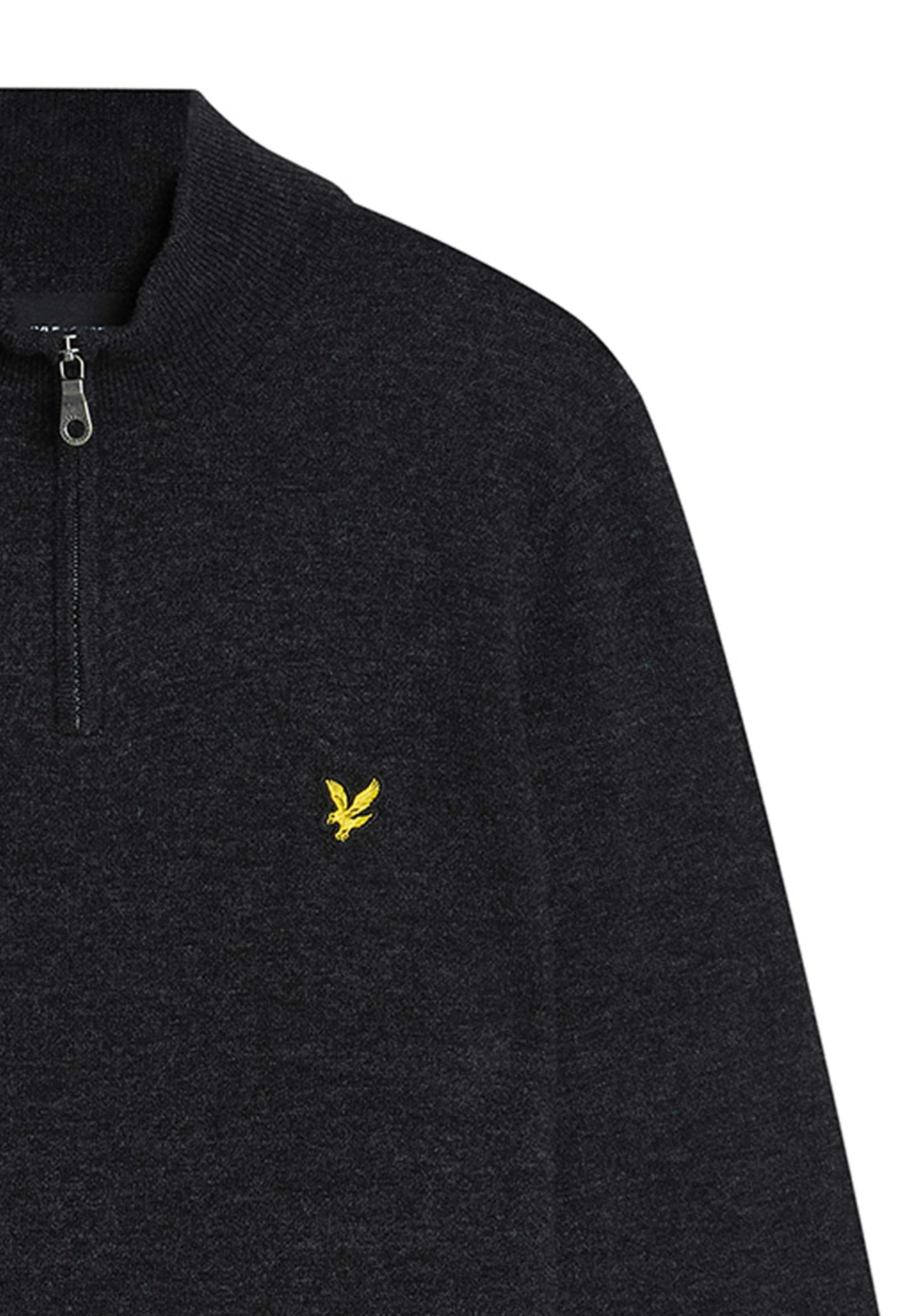 Lyle & Scott Sweater in Black