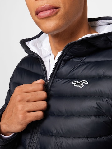 HOLLISTER Between-Season Jacket in Black