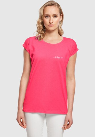 Merchcode Shirt 'Be Happy' in Roze: voorkant