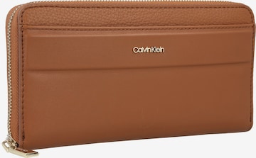 Calvin Klein Wallet 'Daily Dressed' in Brown
