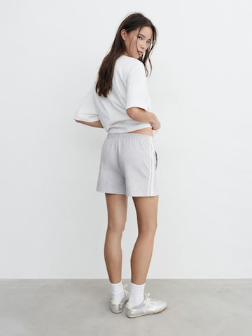 Pull&Bear Regular Панталон 'PACIFIC' в сиво