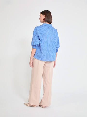 Lola Casademunt - Blusa en azul