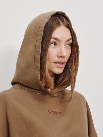 Felpa di RÆRE by Lorena Rae in marrone