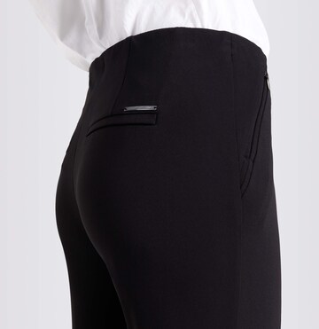 MAC Slimfit Broek 'Anna' in Zwart