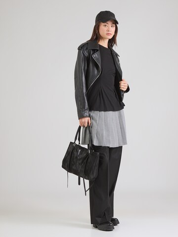 ONLY Paita 'ONLELENA' värissä musta