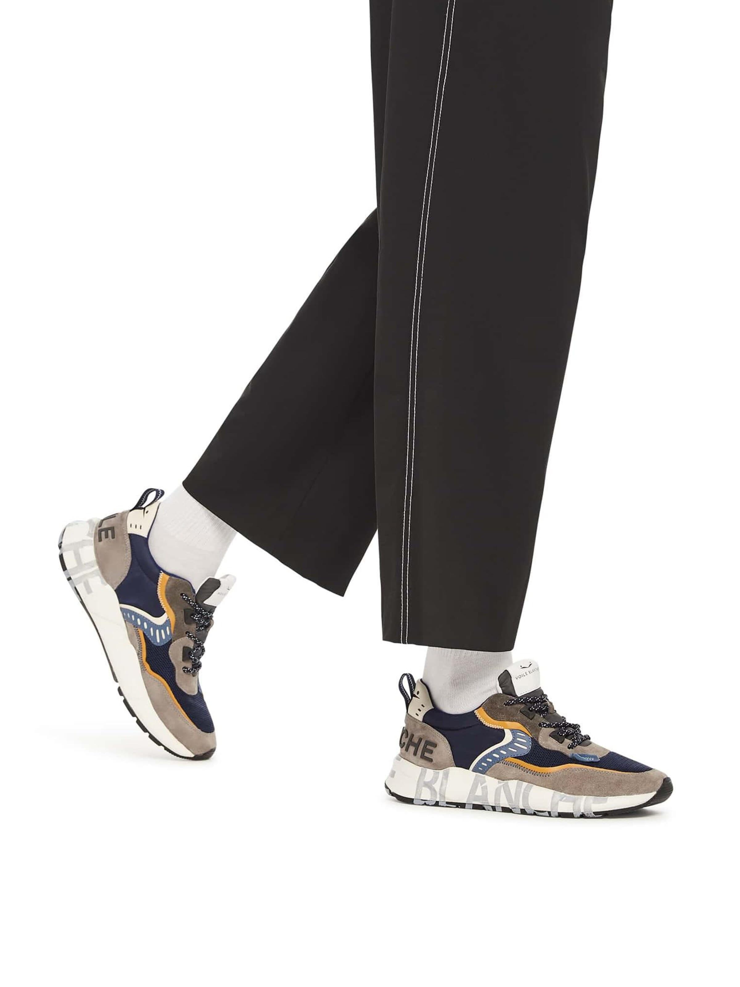 Voile blanche Platform trainers 'CLUB01.' in Grey: front