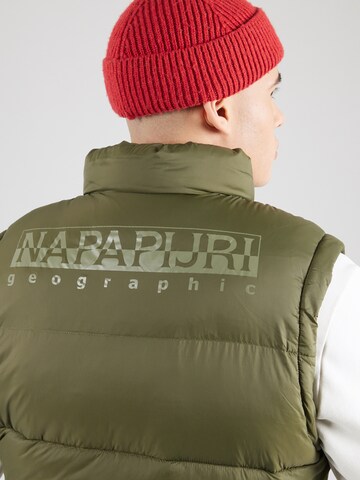 NAPAPIJRI Vest 'SUOMI' i grønn