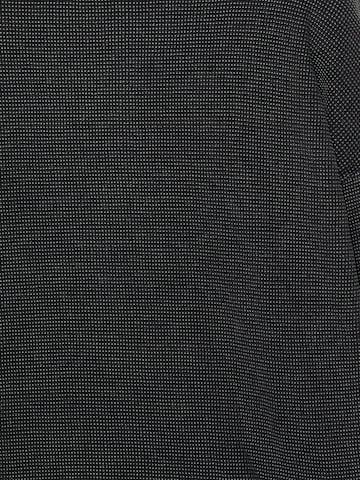Pulover de la Pull&Bear pe negru